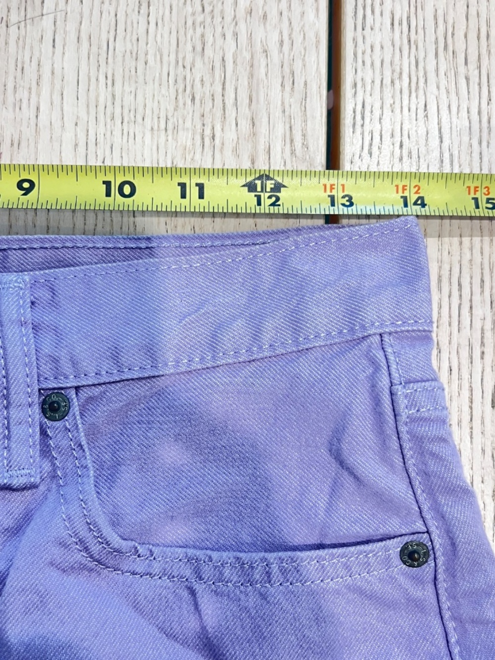 Levis 501 Womens Lavender Purple Denim Shorts Size 26 Mid Rise Pastel Cuffed Y2K - Picture 9 of 13